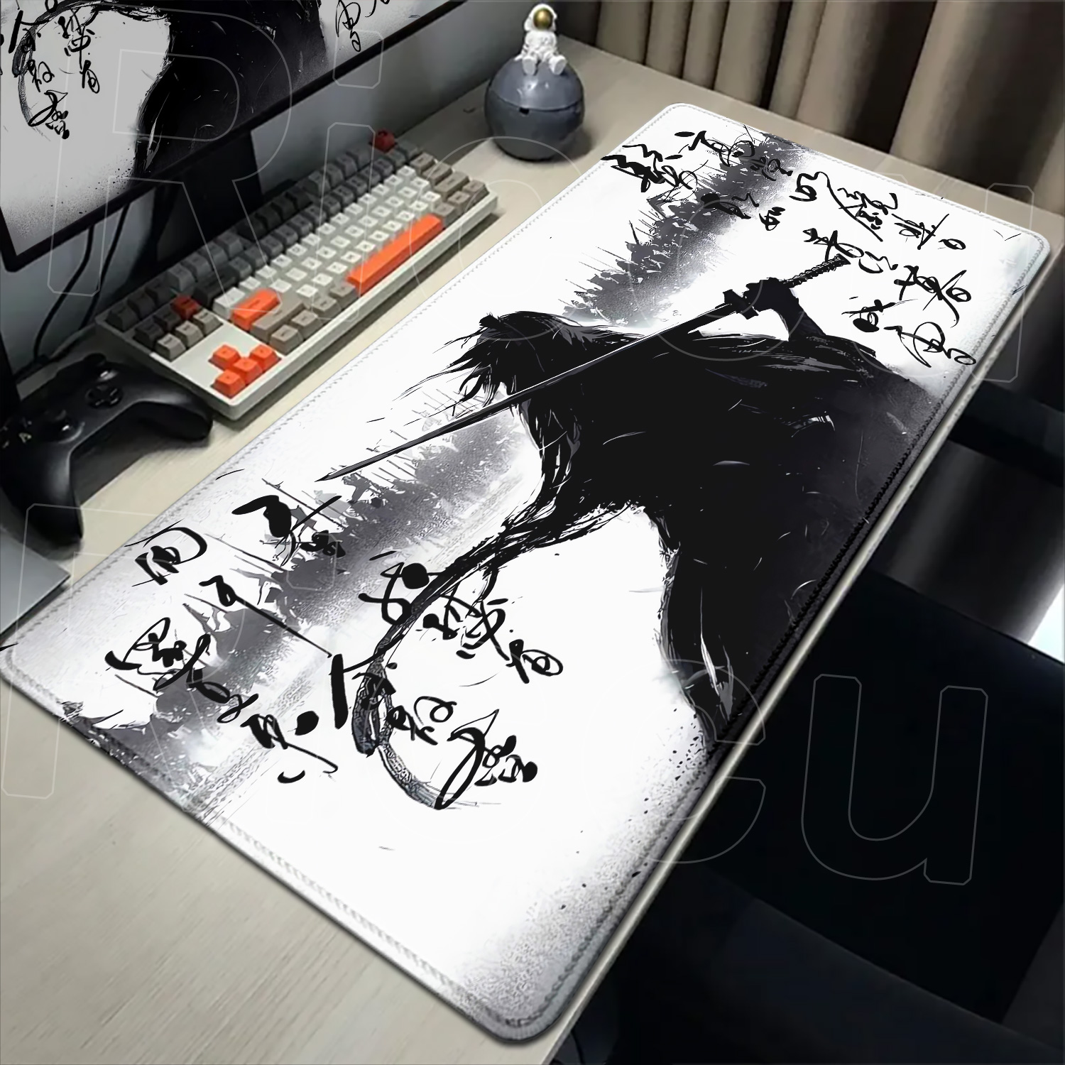 Pc Gaming Drawing - لوحة ماوس ساموراي واريور باللونين الأبيض